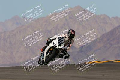 media/Oct-03-2022-Moto Forza (Mon) [[5f077a3730]]/Intermediate Group/Session 4 (Turn 9)/